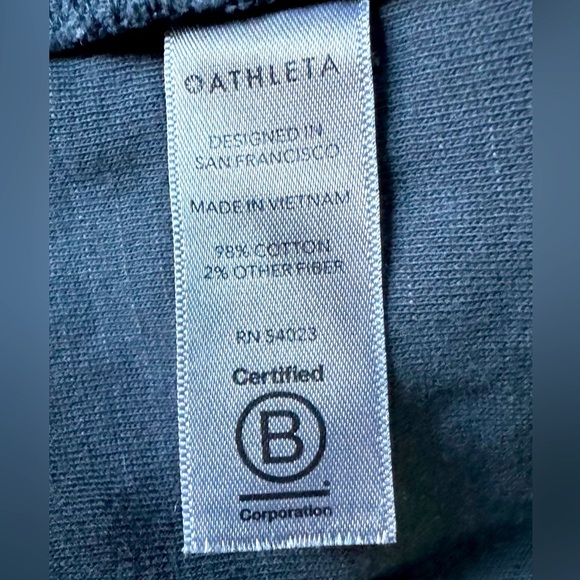 Athleta S Sundown black hoodie sweat-dress NWOT pass thru pocket drawstring hood - Picture 10 of 10